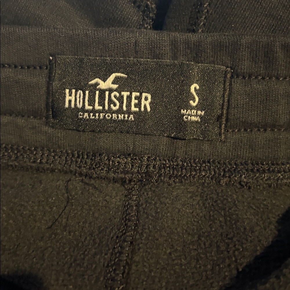 Hollister Men's Black Sweatpants - Picture 3 of 3